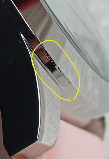 Guess Crush Quartz Ladies Watch W1223L1 (Defect)