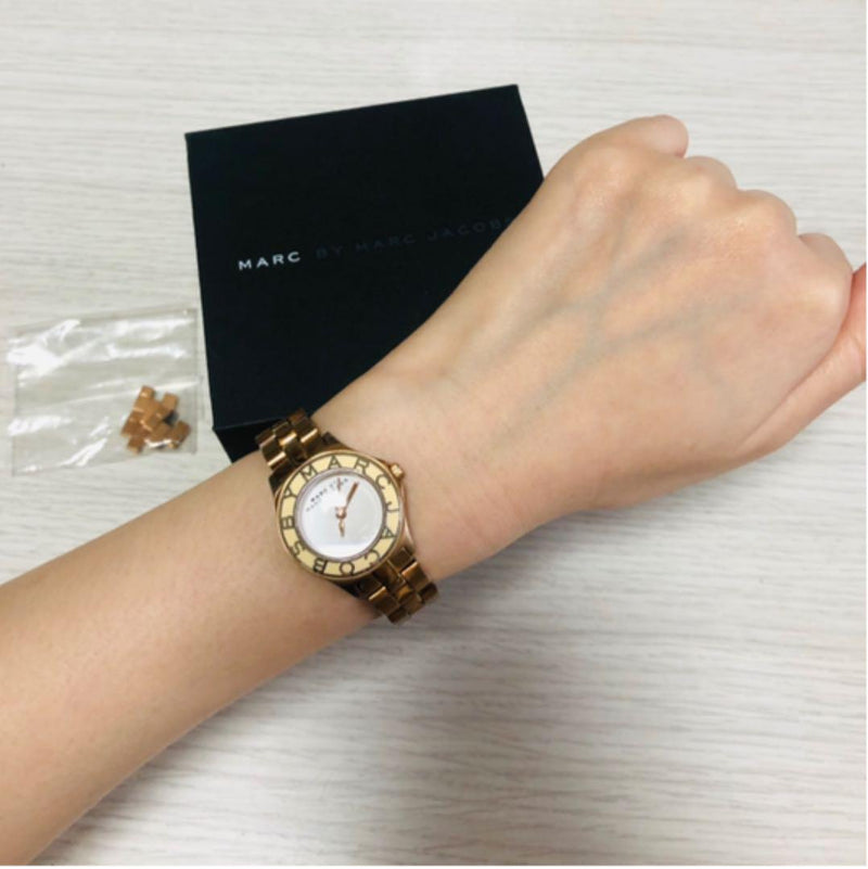 MARC JACOBS SMALL BLADE SILVER WOMENS’ ROSE GOLD LOGO WATCH MBM3076 - Kiwi Watches #2